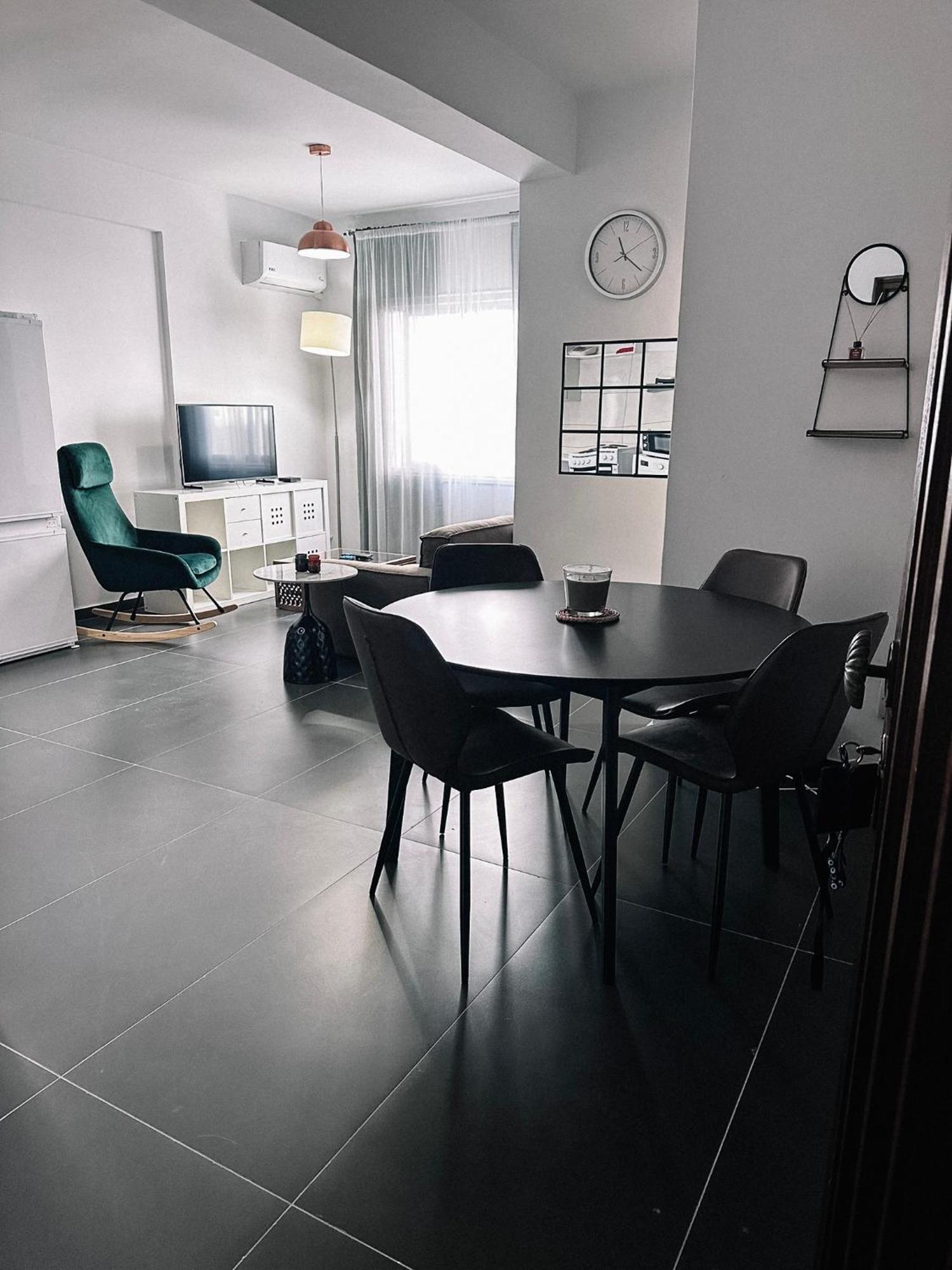 Home Away One Bedroom Apartment In Nikósie Exteriér fotografie